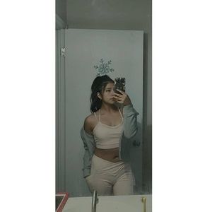 Meet your Posher, Jheritza